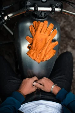 &Sons Adventure Gloves Tan