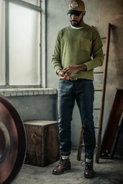 &Sons Glen Pocket Waffle Crew Surplus Green