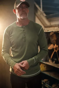 The New Elder Henley Shirt Army Green