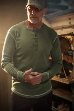 The New Elder Henley Shirt Army Green